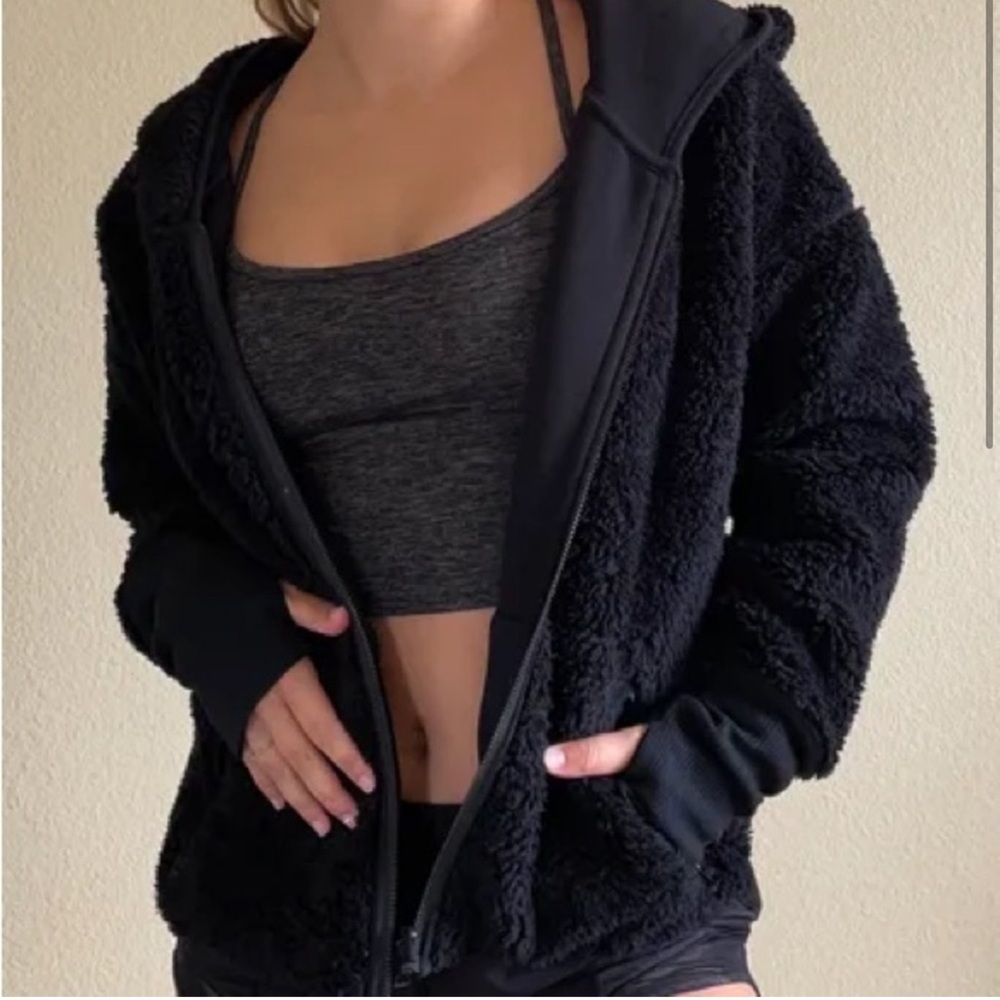 Gorgeous “Tugga” Sherpa Reversible Jacket!